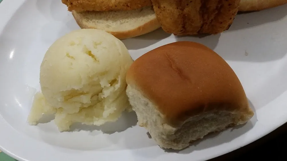 Mashed Potatoes and Roll